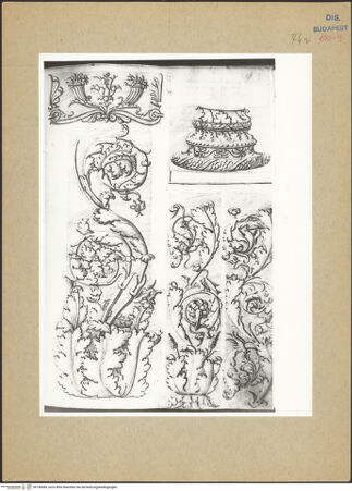 Vorderseite von Biblioteca Comunale [https://www.deutsche-digitale-bibliothek.de/content/lizenzen/rv-ez/] Codex ZichyOrnamente, Säulenbasis - , bh198384_recto. Foto.