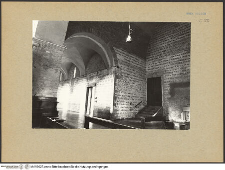 Vorderseite von Pace, Valentino [https://www.deutsche-digitale-bibliothek.de/content/lizenzen/rv-fz/] Abbazia delle Tre FontaneSanti Vincenzo ed Anastasio - Linkes Seitenschiff & linker Querhausarm, Detail, bh199027_recto. Foto: Pace, Valentino.