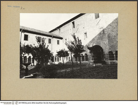 Vorderseite von Pace [https://www.deutsche-digitale-bibliothek.de/content/lizenzen/rv-ez/] Abbazia delle Tre FontaneSanti Vincenzo ed Anastasio - Nordostecke, bh199054_recto. Foto.