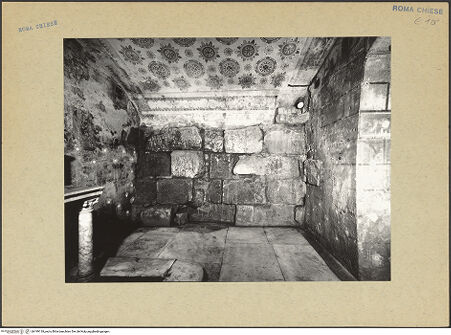 Vorderseite von ICCD [https://www.deutsche-digitale-bibliothek.de/content/lizenzen/rv-ez/] San Silvestro in CapiteKrypta - rechte Wand, bh199118_recto. Foto.