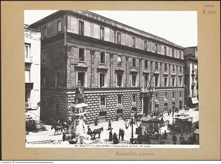 Vorderseite von Alinari [https://www.deutsche-digitale-bibliothek.de/content/lizenzen/rv-ez/] Palazzo Orsini di Gravina - Fassade, bh199268_recto. Foto.