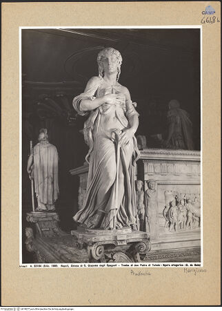 Vorderseite von Alinari [https://www.deutsche-digitale-bibliothek.de/content/lizenzen/rv-ez/] Grabmal des Vizekönigs Don Pedro di Toledo (gest. 1553) und seiner Gemahlin Maria Ossorio PimentelPrudentia - Frontalansicht, bh199277_recto. Foto.