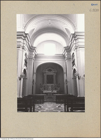 Vorderseite von Bösel, Richard [https://www.deutsche-digitale-bibliothek.de/content/lizenzen/rv-fz/] Santa Maria ai Monti - Blick in Richtung Altar, bh199853_recto. Foto: Bösel, Richard.