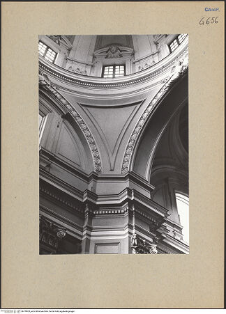 Vorderseite von Bösel, Richard [https://www.deutsche-digitale-bibliothek.de/content/lizenzen/rv-fz/] San Giorgio Maggiore - Zwickel der Mittelkuppel, bh199903_recto. Foto: Bösel, Richard.