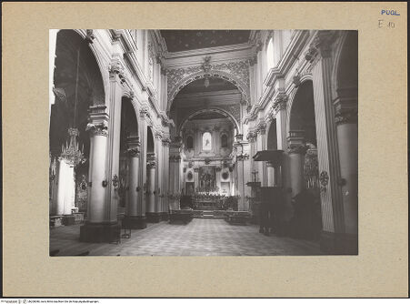 Vorderseite von Guido, Giovanni, Lecce [https://www.deutsche-digitale-bibliothek.de/content/lizenzen/rv-ez/] Duomo & Assunta - Ansicht nach Osten, bh200088_recto. Foto: Guido, Giovanni.