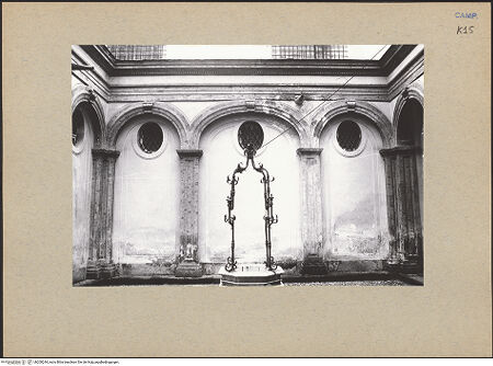 Vorderseite von Bösel, Richard [https://www.deutsche-digitale-bibliothek.de/content/lizenzen/rv-fz/] Certosa di San MartinoKreuzgang des Refektoriums (Chiostrino) - Nordwand, bh200244_recto. Foto: Bösel, Richard.