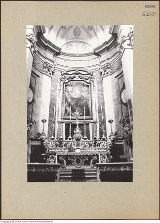 Vorderseite von Bösel, Richard [https://www.deutsche-digitale-bibliothek.de/content/lizenzen/rv-fz/] Santa Maria Egiziaca a Pizzofalcone - Presbyterium, bh200250_recto. Foto: Bösel, Richard.