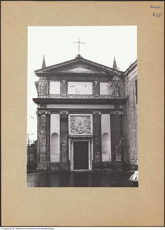 Vorderseite von Bösel, Richard [https://www.deutsche-digitale-bibliothek.de/content/lizenzen/rv-fz/] Certosa di San MartinoChiesa delle Donne - Fassade, bh200256_recto. Foto: Bösel, Richard.