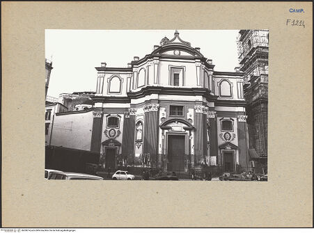 Vorderseite von Bibliotheca Hertziana [https://www.deutsche-digitale-bibliothek.de/content/lizenzen/rv-fz/] Santa Maria della Sanità - Fassade, bh200274_recto. Foto: Bösel, Richard.