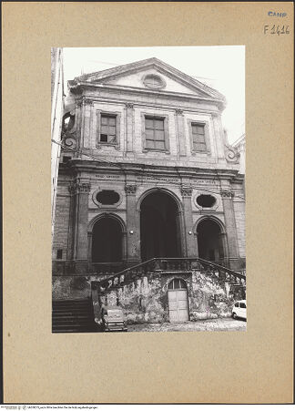 Vorderseite von Bösel, Richard [https://www.deutsche-digitale-bibliothek.de/content/lizenzen/rv-fz/] San Potito - Fassade, bh200275_recto. Foto: Bösel, Richard.