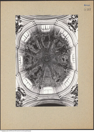 Vorderseite von Bösel, Richard [https://www.deutsche-digitale-bibliothek.de/content/lizenzen/rv-fz/] Santa Maria della Concezione a Montecalvario - Kuppel, bh200287_recto. Foto: Bösel, Richard.