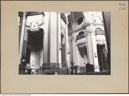 Vorderseite von Bösel, Richard [https://www.deutsche-digitale-bibliothek.de/content/lizenzen/rv-fz/] Santa Maria della Concezione a Montecalvario - Rechter Querhausarm vom Presbyterium, bh200288_recto. Foto: Bösel, Richard.