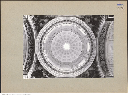 Vorderseite von Bösel, Richard [https://www.deutsche-digitale-bibliothek.de/content/lizenzen/rv-fz/] Chiesa dell'Ascensione a Chiaia - Kuppel, bh200311_recto. Foto.