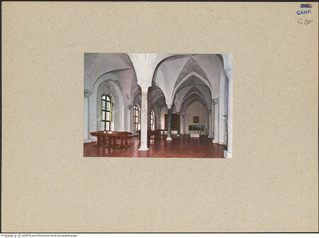 Vorderseite von unbekannt [https://www.deutsche-digitale-bibliothek.de/content/lizenzen/rv-ez/] Abbazia della Trinità di CavaMittelalterlicher Saal - Blick zur Westseite, bh200729_recto. Foto.