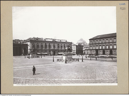 Vorderseite von Alinari [https://www.deutsche-digitale-bibliothek.de/content/lizenzen/rv-ez/] Piazza del Plebiscito - Teilansicht von Südwesten, bh200881_recto. Foto.