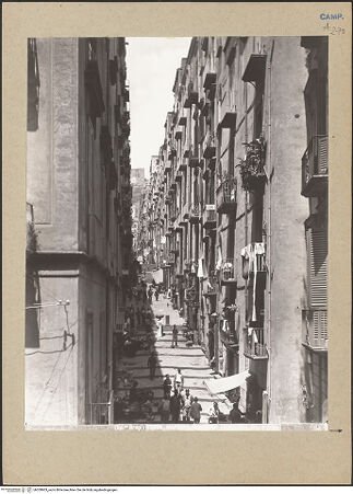 Vorderseite von Alinari [https://www.deutsche-digitale-bibliothek.de/content/lizenzen/rv-ez/] Gradoni di Chiaia - Ansicht, bh200903_recto. Foto.