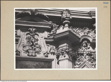 Vorderseite von Sopr. BAS NA [https://rightsstatements.org/page/CNE/1.0/] Sant'Agostino degli Scalzi - Querhaus, Detail, Innenausstattung, bh201643_recto. Foto.