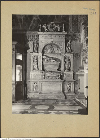 Vorderseite von Sopr. Mon. Laz. [https://www.deutsche-digitale-bibliothek.de/content/lizenzen/rv-ez/] Grabmal für Kardinal Giovanni Michiel und Bischof Antonio Orso - Gesamtansicht, bh201862_recto. Foto.