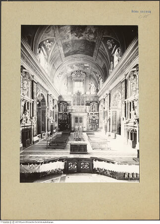 Vorderseite von Sopr. Mon. Laz. [https://www.deutsche-digitale-bibliothek.de/content/lizenzen/rv-ez/] Santi Nomi di Gesù e Maria - Inneres, Richtung Eingang, bh201900_recto. Foto.