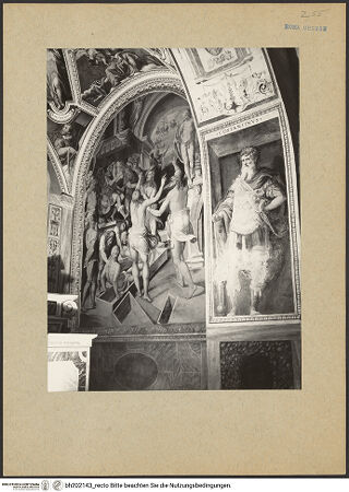 Vorderseite von Soprintendenza dei Monumenti del Lazio [https://www.deutsche-digitale-bibliothek.de/content/lizenzen/rv-ez/] SilvesterlegendeFresken im Altarraum - Rechte Seitenwand und Bogenlaibung: Auferstehung der vier Heiligen und Konstantin, bh202143_recto. Foto.