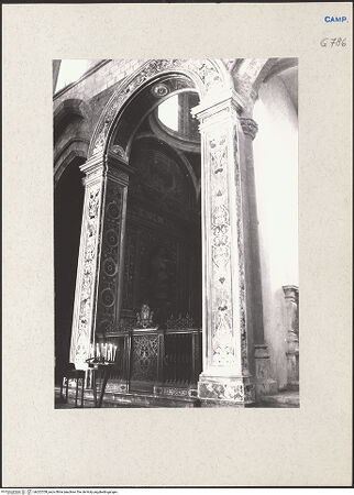 Vorderseite von Bösel, Richard [https://www.deutsche-digitale-bibliothek.de/content/lizenzen/rv-fz/] San Lorenzo MaggioreDritte Südkapelle - Seitenansicht, bh202708_recto. Foto: Bösel, Richard.