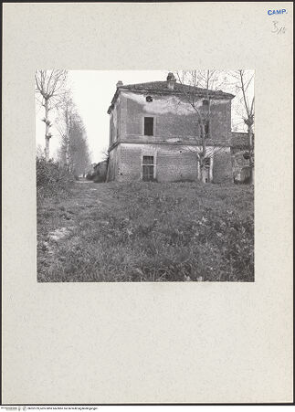 Vorderseite von Bibliotheca Hertziana [https://www.deutsche-digitale-bibliothek.de/content/lizenzen/rv-fz/] Tenuta di Carditello - Bedienstetenhaus, bh202729_recto. Foto: Lehmann-Brockhaus, Otto.