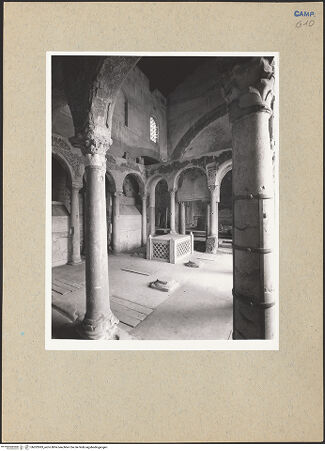 Vorderseite von Courtauld Institute of Art [https://www.deutsche-digitale-bibliothek.de/content/lizenzen/rv-ez/] San Felice in Pincis - Blick von Nordosten in Richtung Westapsis, bh202993_recto. Foto.