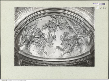Vorderseite von ICCD [https://www.deutsche-digitale-bibliothek.de/content/lizenzen/rv-ez/] Stuckdekoration mit Engel und Putten mit den Attributen der jeweiligen HeiligenKalottenrelief über dem Nischenaltar des heiligen Eustachius: musizierende Engel, einer spielt Orgel und Putten mit Helm und Schwert - Gesamtansicht, bh205248_recto. Foto.