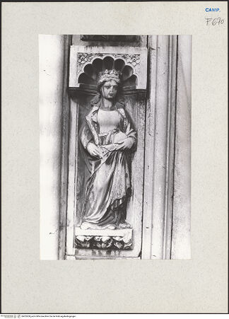 Vorderseite von Kühlenthal, Michael [https://www.deutsche-digitale-bibliothek.de/content/lizenzen/rv-ez/] Portal der Cappella di Santa Monica - Detail, Heilige Agatha, bh205268_recto. Foto: Kühlenthal, Michael.