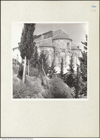 Vorderseite von Bibliotheca Hertziana [https://www.deutsche-digitale-bibliothek.de/content/lizenzen/rv-fz/] Santa Maria del PatireRückfassade mit Apsiden - Ansicht von Südosten, bh205674_recto. Foto: Lehmann-Brockhaus, Otto.