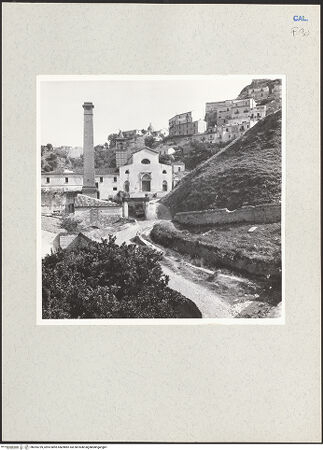 Vorderseite von Bibliotheca Hertziana [https://www.deutsche-digitale-bibliothek.de/content/lizenzen/rv-fz/] Chiesa del Carmine - Fassade, bh205739_recto. Foto: Lehmann-Brockhaus, Otto.