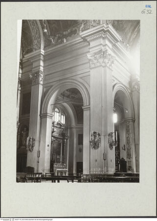 Vorderseite von Kunsthistorisches Institut der Universität Wien [https://www.deutsche-digitale-bibliothek.de/content/lizenzen/rv-ez/] Madonna della Ghiara - Nordwestliche Kapelle, bh207170_recto. Foto: Lorenz, Wien.