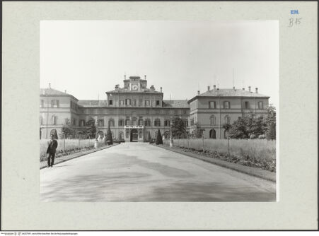 Vorderseite von Kunsthistorisches Institut der Universität Wien [https://www.deutsche-digitale-bibliothek.de/content/lizenzen/rv-ez/] Palazzo Ducale - Teilansicht, bh207891_recto. Foto: Lorenz, Wien.