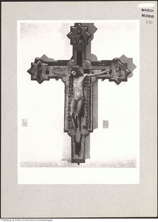 Vorderseite von Hutzel, Max [https://www.deutsche-digitale-bibliothek.de/content/lizenzen/rv-ez/] Kreuz - Gesamtansicht (während der Ausstellung in Urbino, Galleria Nazionale) , bh208661_recto. Foto: Hutzel, Max.