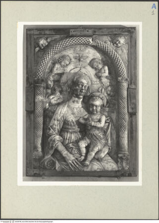 Vorderseite von unbekannt [https://rightsstatements.org/page/CNE/1.0/] Halbfigurige Madonna mit Putti und Cherubim - , bh208786_recto. Foto: Hutzel, Max.
