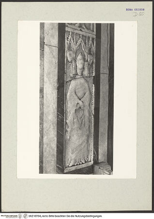 Vorderseite von Arte Fotografica [https://www.deutsche-digitale-bibliothek.de/content/lizenzen/rv-ez/] Grabplatte eines Bischofs - , bh210704_recto. Foto.