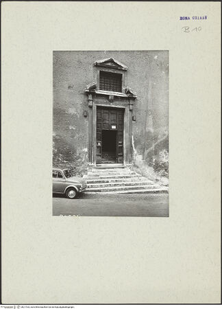 Vorderseite von ICCD [https://www.deutsche-digitale-bibliothek.de/content/lizenzen/rv-ez/] Santa Lucia in Selci - Via in Selci, Portal, bh217332_recto. Foto.