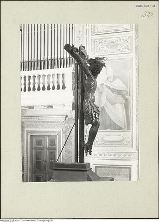 Vorderseite von ICCD [https://www.deutsche-digitale-bibliothek.de/content/lizenzen/rv-ez/] Kreuz mit Corpus - Kruzifix außerhalb der Altarädikula, linke Seite der Figur, bh217703_recto. Foto.