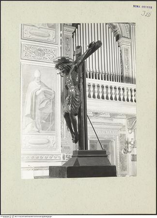 Vorderseite von ICCD [https://www.deutsche-digitale-bibliothek.de/content/lizenzen/rv-ez/] Kreuz mit Corpus - Kruzifix außerhalb der Altarädikula, rechte Seite der Figur, bh217704_recto. Foto.