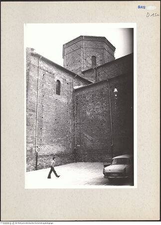 Vorderseite von Claussen, Peter Cornelius [https://www.deutsche-digitale-bibliothek.de/content/lizenzen/rv-fz/] CattedraleNordfassade - Westseite des nördlichen Querhausarms, Nordflanke und Tambour von Nordwesten, bh219416_recto. Foto: Claussen, Peter Cornelius.