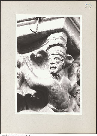 Vorderseite von Claussen, Peter Cornelius [https://www.deutsche-digitale-bibliothek.de/content/lizenzen/rv-fz/] Kapitelle der NordarkadeKapitell 4 - Detail, bh219562_recto. Foto: Claussen, Peter Cornelius.