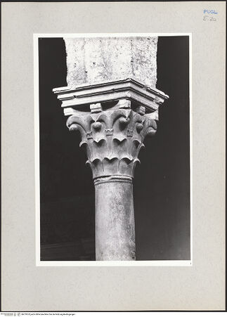 Vorderseite von Claussen, Peter Cornelius [https://www.deutsche-digitale-bibliothek.de/content/lizenzen/rv-fz/] Kapitelle der SüdarkadeKapitell 3 - Gesamtansicht, bh219573_recto. Foto: Claussen, Peter Cornelius.