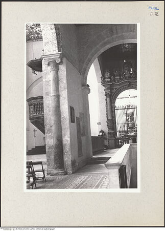 Vorderseite von Claussen, Peter Cornelius [https://www.deutsche-digitale-bibliothek.de/content/lizenzen/rv-fz/] CattedraleSüdseitenschiff und Pfeiler der südlichen Arkade - Südöstlicher Wandpfeiler, bh219593_recto. Foto: Claussen, Peter Cornelius.