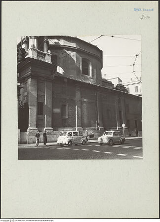 Vorderseite von Fototeca dell'Unione Internazionale presso l'American Academy in Rome [https://www.deutsche-digitale-bibliothek.de/content/lizenzen/rv-ez/] Sant'Anna dei Palafrenieri - Rechte Flanke und Gewölbeoktogon vom Borgo Pio, bh220883_recto. Foto.