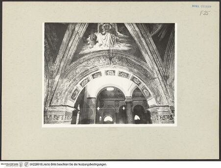 Vorderseite von ICCD [https://www.deutsche-digitale-bibliothek.de/content/lizenzen/rv-ez/] Szenen aus dem Leben des heiligen Bernhardin von Siena - Eingangswand, Bogen, bh220918_recto. Foto.