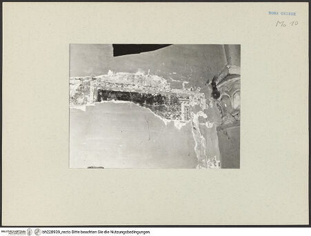 Vorderseite von ICCD [https://www.deutsche-digitale-bibliothek.de/content/lizenzen/rv-ez/] Freskenfragmente von Architekturdarstellungen - , bh220939_recto. Foto.