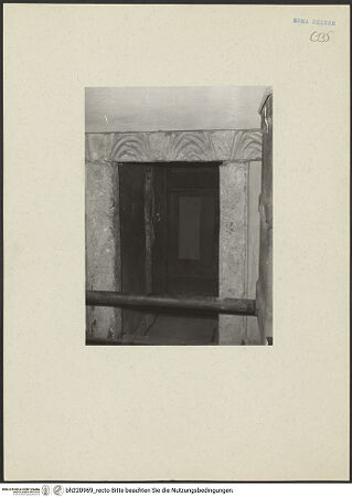 Vorderseite von ICCD [https://www.deutsche-digitale-bibliothek.de/content/lizenzen/rv-ez/] Architrav (Fragment eines Monumentes) - , bh220969_recto. Foto.