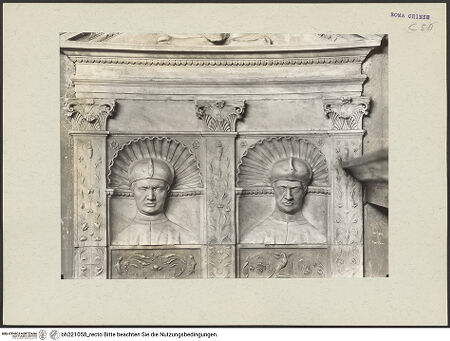 Vorderseite von ICCD [https://www.deutsche-digitale-bibliothek.de/content/lizenzen/rv-ez/] Grabmonument des Bernhard Sculteti (Schultheiss) und des Johannes Knybe - Detail: Portraits der beiden Verstorbenen, bh221058_recto. Foto.