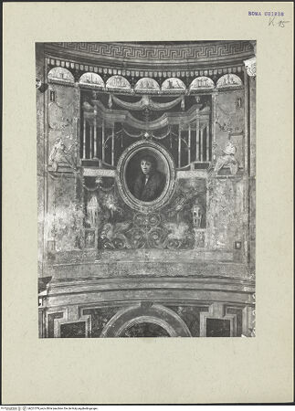 Vorderseite von ICCD [https://www.deutsche-digitale-bibliothek.de/content/lizenzen/rv-ez/] KapellenausmalungPorträt des Prokurators Quirin Galler - Gesamtansicht, bh221079_recto. Foto.