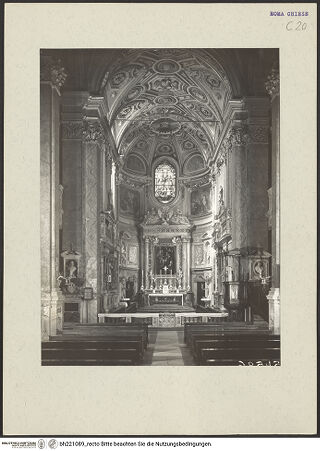 Vorderseite von ICCD [https://www.deutsche-digitale-bibliothek.de/content/lizenzen/rv-ez/] Santa Maria dell'AnimaTribuna - Presbyterium und Apsis, nach Westen, bh221089_recto. Foto.